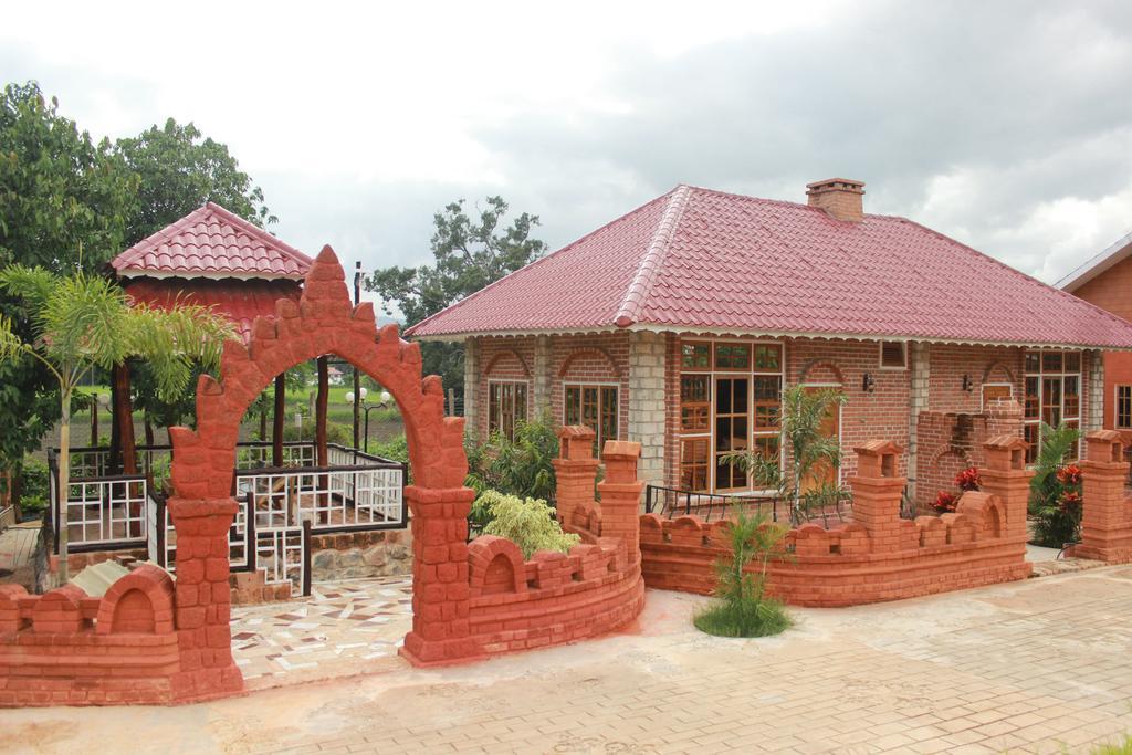 ניאונגשווה New May Haw Nann Villa מראה חיצוני תמונה